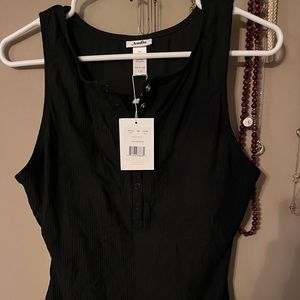 The Andie ‘Malibu’ one piece bathing suit. Never worn